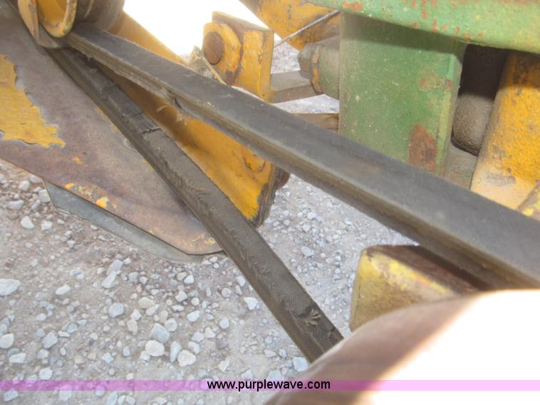 image for item F7304 John Deere 301W industrial tractor