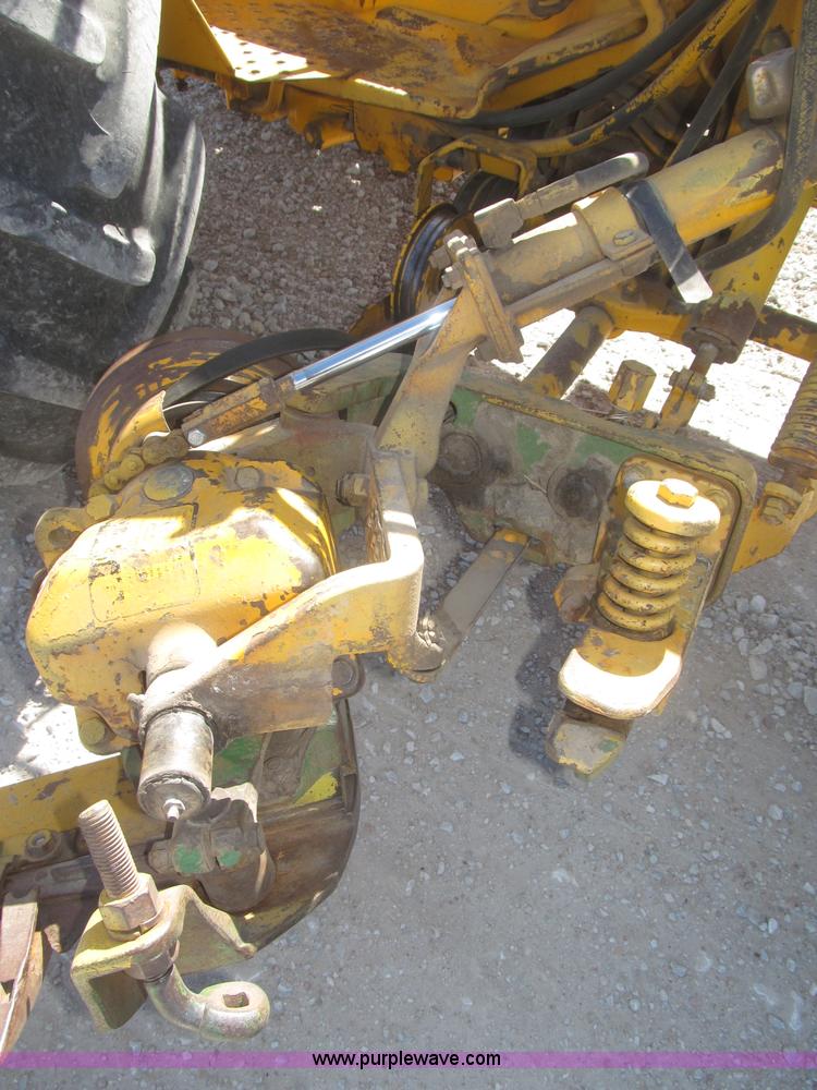 image for item F7304 John Deere 301W industrial tractor