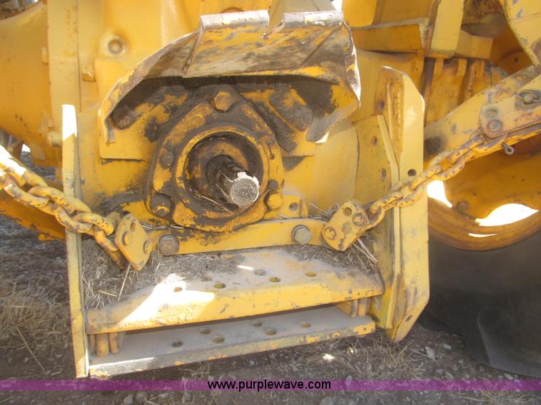 image for item F7304 John Deere 301W industrial tractor