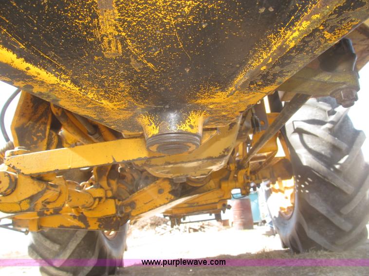 image for item F7304 John Deere 301W industrial tractor