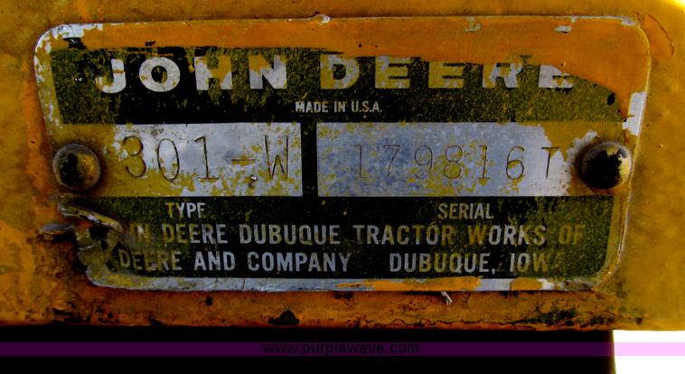image for item F7304 John Deere 301W industrial tractor