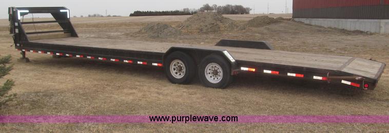 image for item F7311 2007 Load Max 36' tandem axle gooseneck trailer