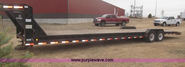 image for item F7311 2007 Load Max 36' tandem axle gooseneck trailer