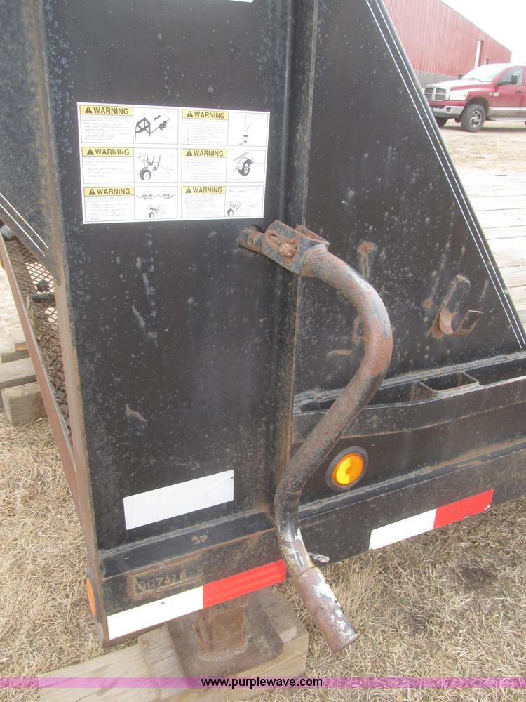 image for item F7311 2007 Load Max 36' tandem axle gooseneck trailer