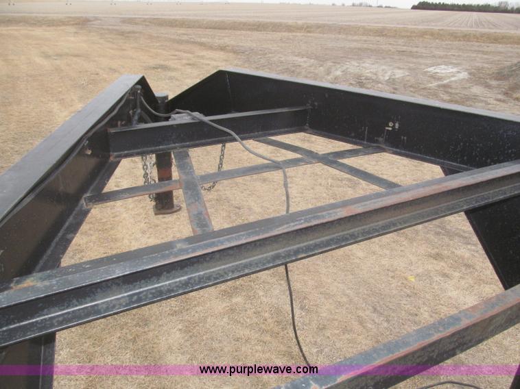 image for item F7311 2007 Load Max 36' tandem axle gooseneck trailer