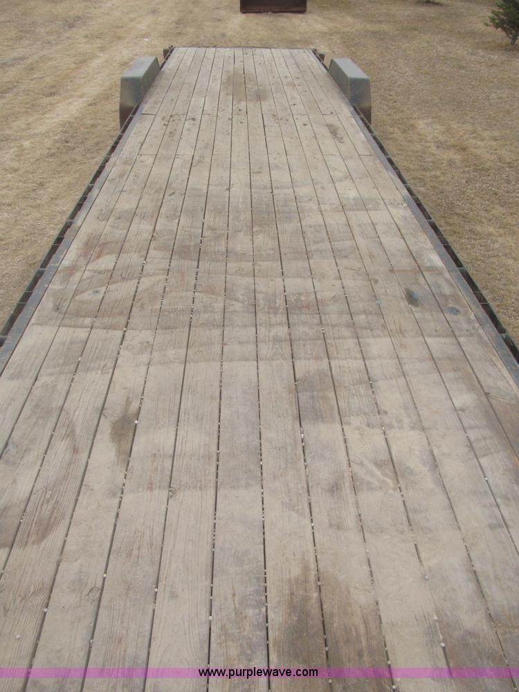 image for item F7311 2007 Load Max 36' tandem axle gooseneck trailer