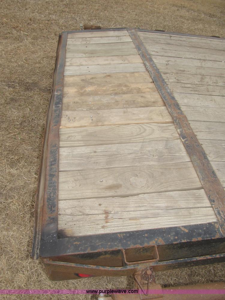 image for item F7311 2007 Load Max 36' tandem axle gooseneck trailer