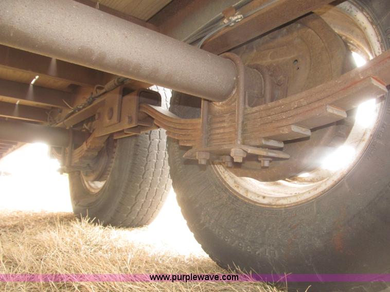 image for item F7311 2007 Load Max 36' tandem axle gooseneck trailer