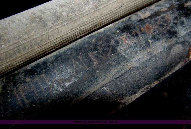 image for item F7314 2002 International 7400 cab and chassis