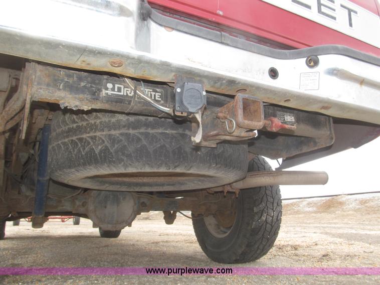 image for item F7323 1989 Chevrolet Silverado 1500 pickup truck