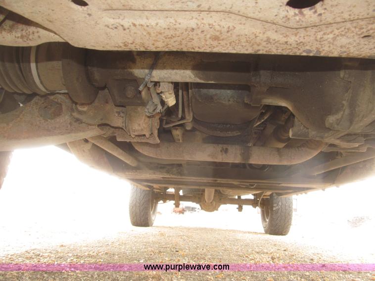 image for item F7323 1989 Chevrolet Silverado 1500 pickup truck