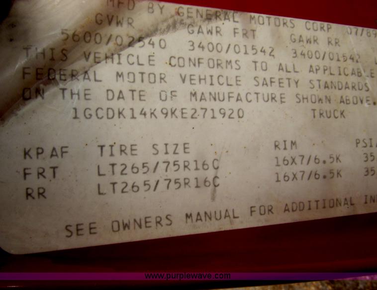 image for item F7323 1989 Chevrolet Silverado 1500 pickup truck