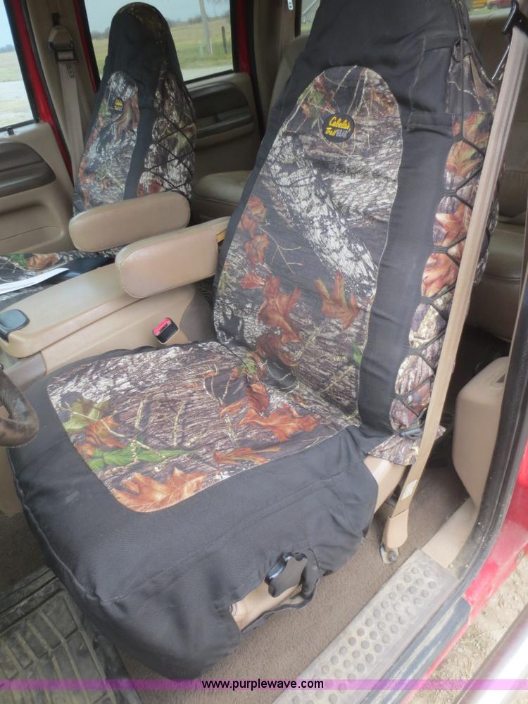 image for item F8216 1999 Ford F250 Super Duty Lariat pickup truck