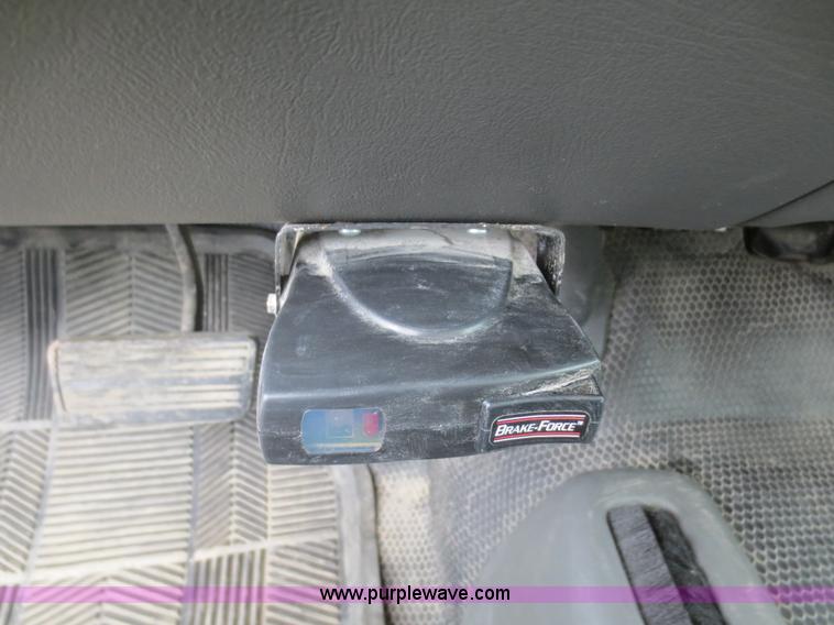 image for item F8226 2007 Chevrolet Silverado 2500HD Ext. Cab pickup truck