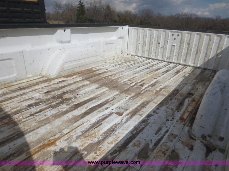 image for item F8226 2007 Chevrolet Silverado 2500HD Ext. Cab pickup truck