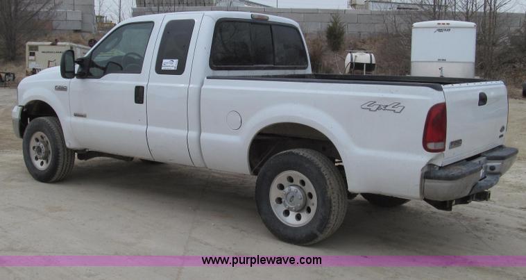 image for item G2332 2007 Ford F250 Super Duty XLT SuperCab pickup truck