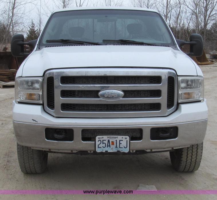 image for item G2332 2007 Ford F250 Super Duty XLT SuperCab pickup truck