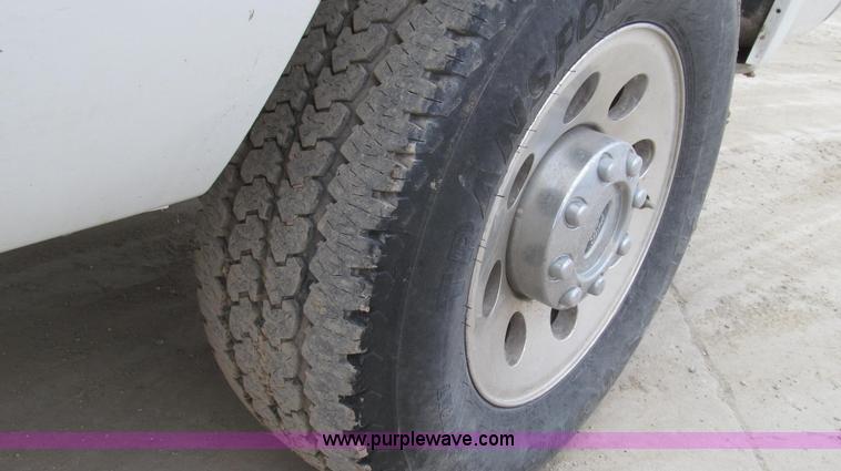 image for item G2332 2007 Ford F250 Super Duty XLT SuperCab pickup truck