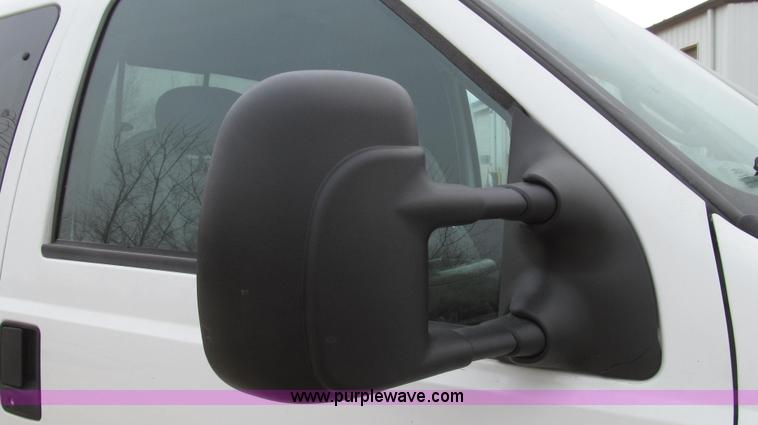 image for item G2332 2007 Ford F250 Super Duty XLT SuperCab pickup truck