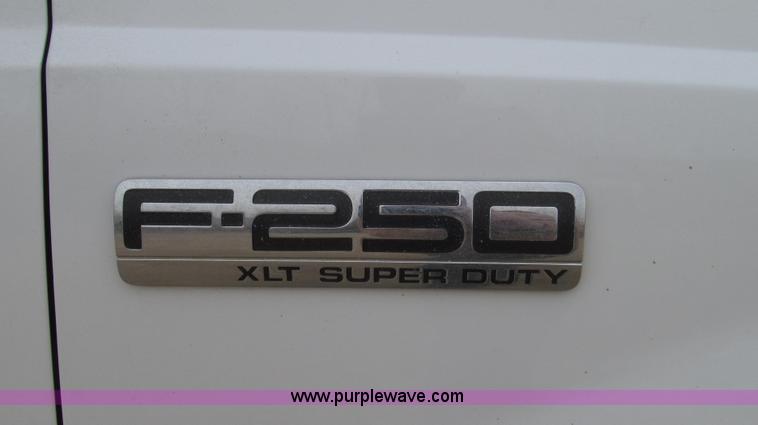 image for item G2332 2007 Ford F250 Super Duty XLT SuperCab pickup truck