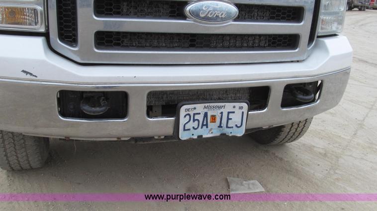 image for item G2332 2007 Ford F250 Super Duty XLT SuperCab pickup truck