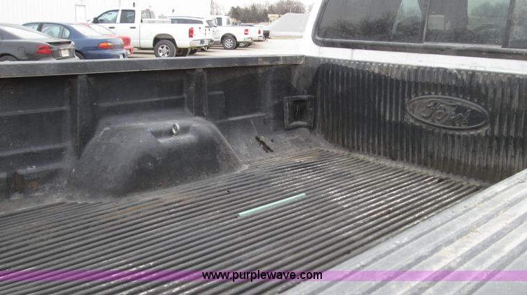 image for item G2332 2007 Ford F250 Super Duty XLT SuperCab pickup truck