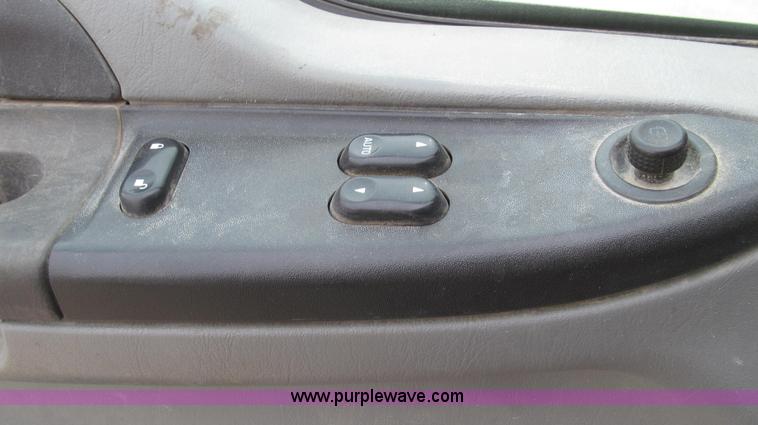 image for item G2332 2007 Ford F250 Super Duty XLT SuperCab pickup truck