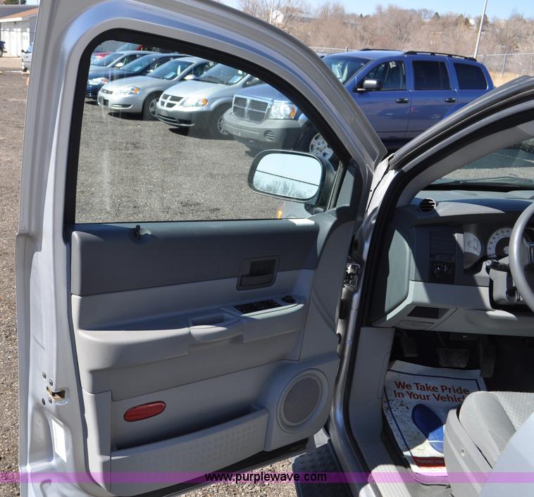 image for item G6435 2007 Dodge Durango SXT