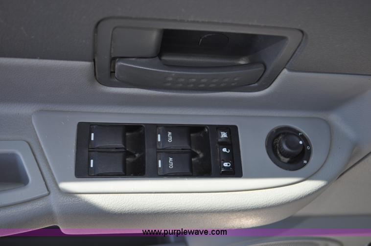 image for item G6435 2007 Dodge Durango SXT