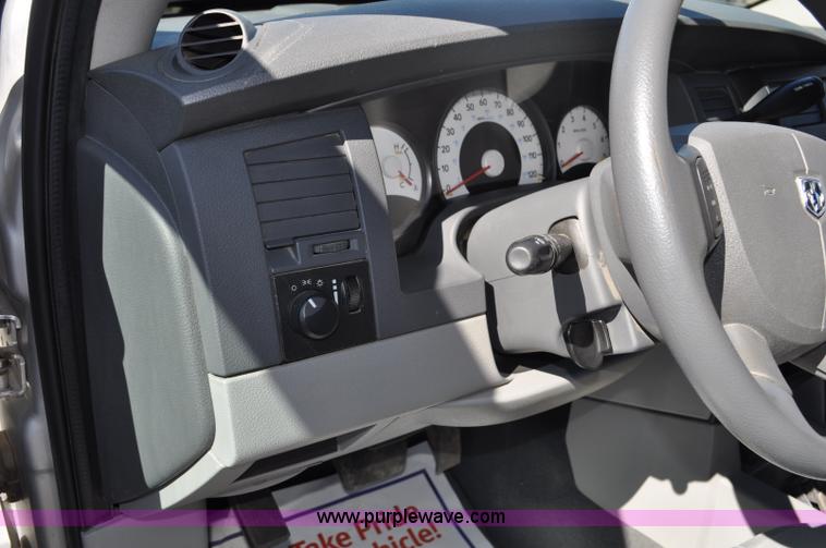 image for item G6435 2007 Dodge Durango SXT