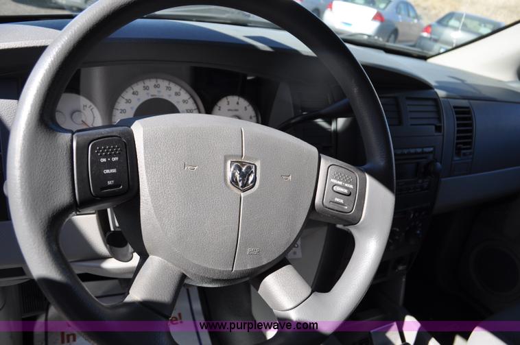 image for item G6435 2007 Dodge Durango SXT