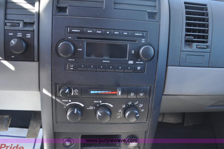 image for item G6435 2007 Dodge Durango SXT