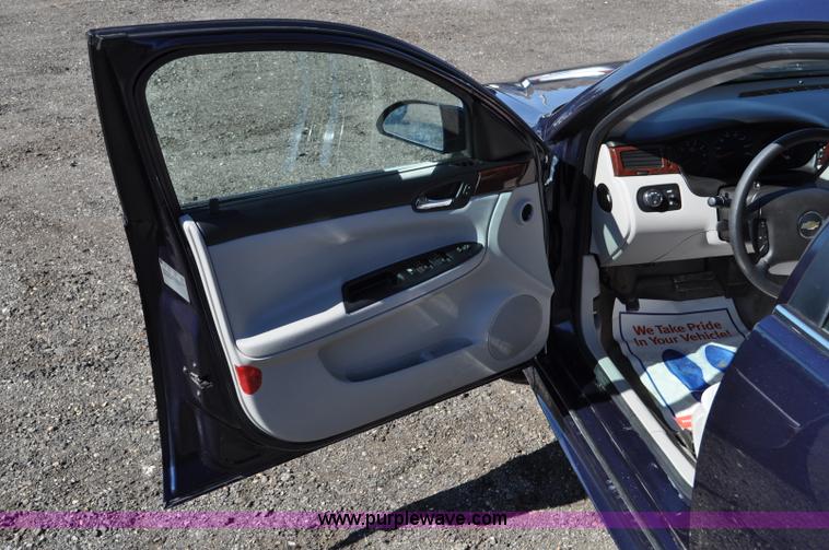 image for item G6436 2009 Chevrolet Impala LS