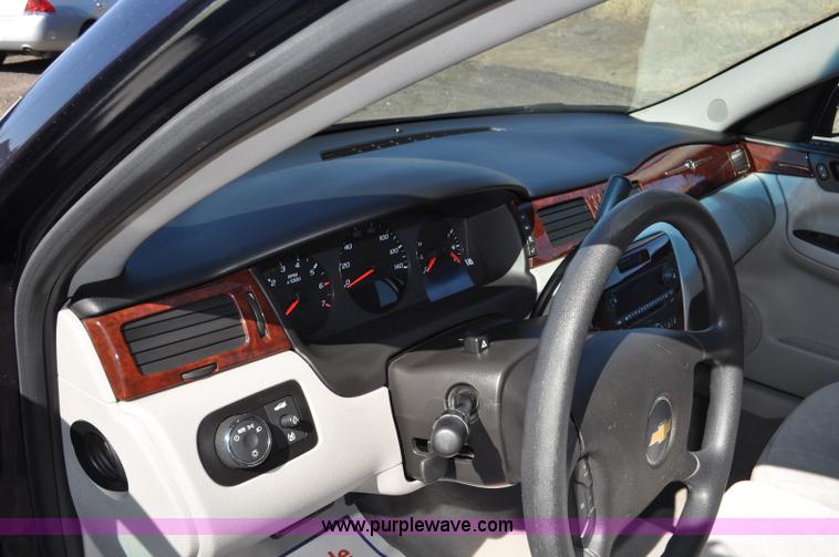 image for item G6436 2009 Chevrolet Impala LS