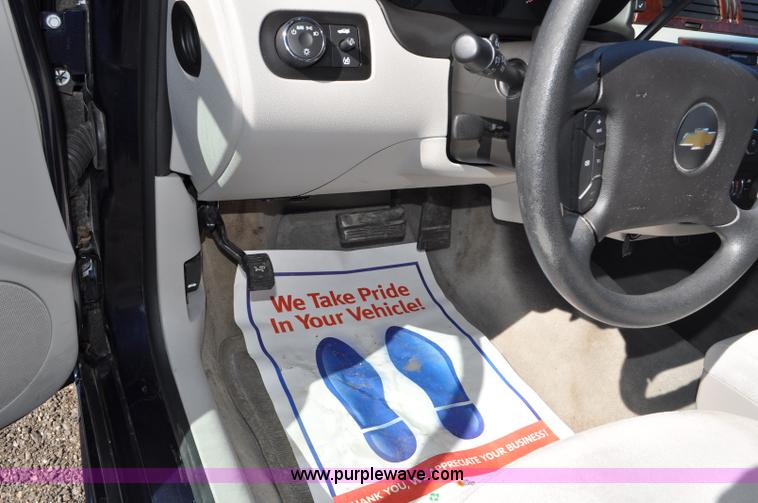 image for item G6436 2009 Chevrolet Impala LS