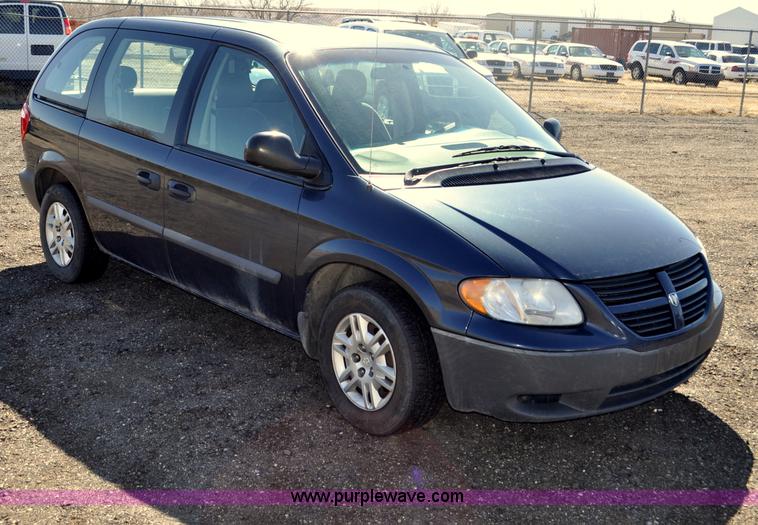 image for item G6437 2007 Dodge Caravan SE