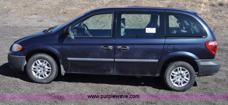 image for item G6437 2007 Dodge Caravan SE