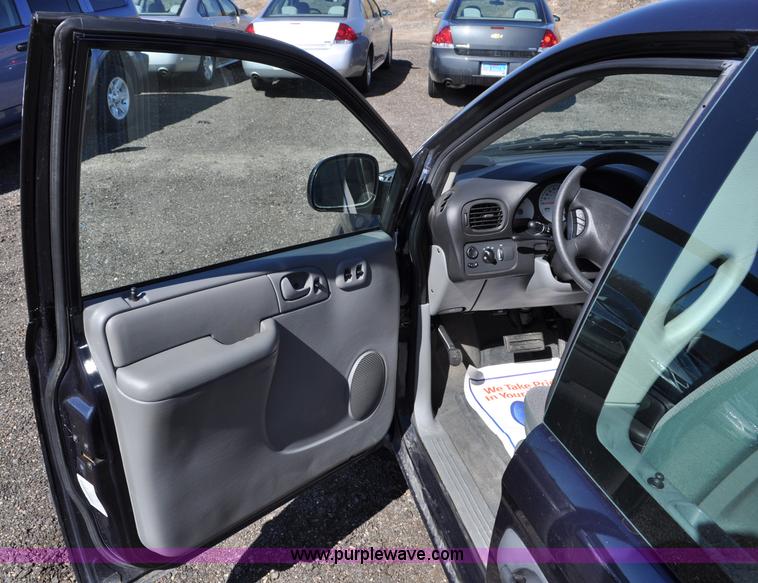 image for item G6437 2007 Dodge Caravan SE