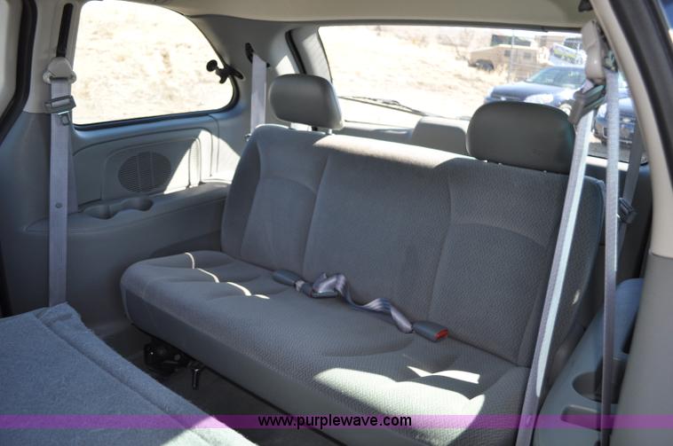 image for item G6437 2007 Dodge Caravan SE