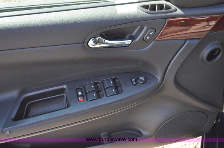 image for item G6438 2008 Chevrolet Impala LS