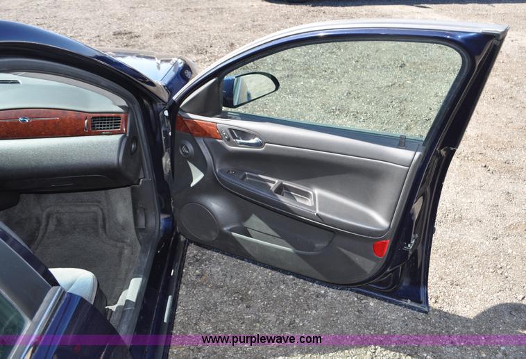 image for item G6438 2008 Chevrolet Impala LS