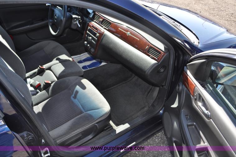image for item G6438 2008 Chevrolet Impala LS