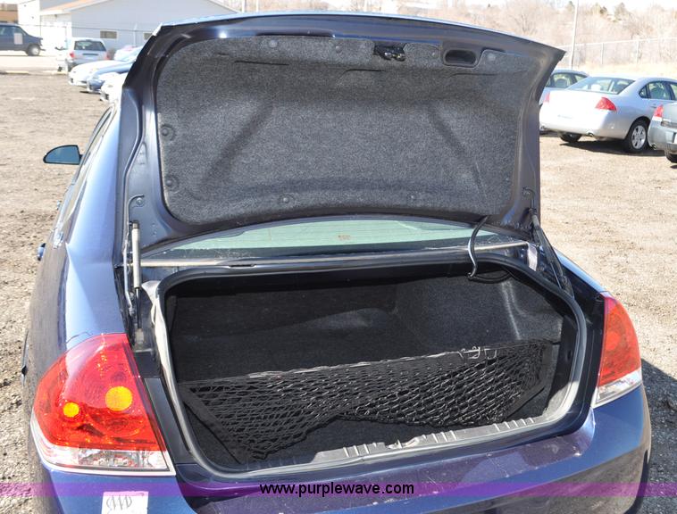 image for item G6438 2008 Chevrolet Impala LS