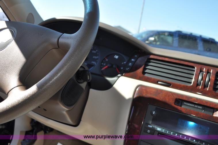 image for item G6439 2007 Chevrolet Impala LS
