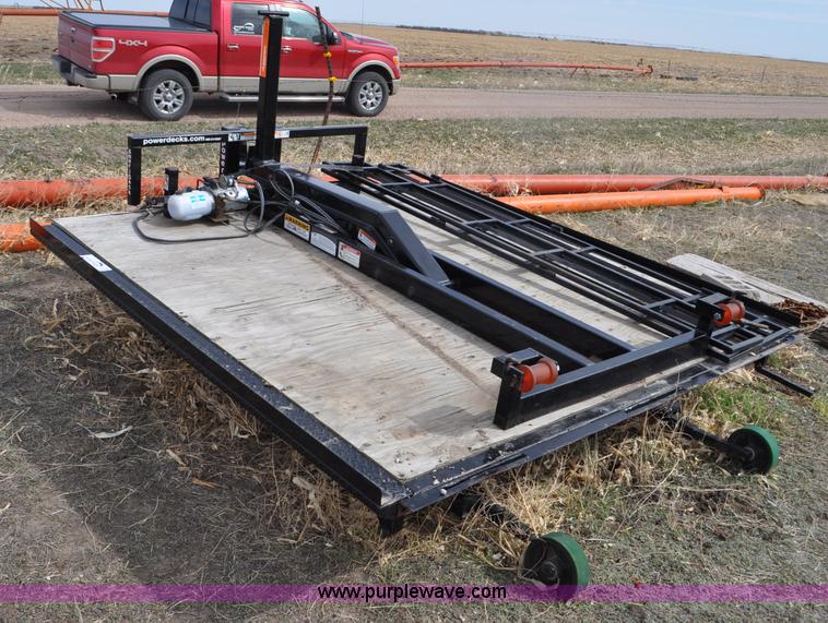 image for item G6447 2007 Ameri-Deck hydraulic snowmobile/ATV loading system