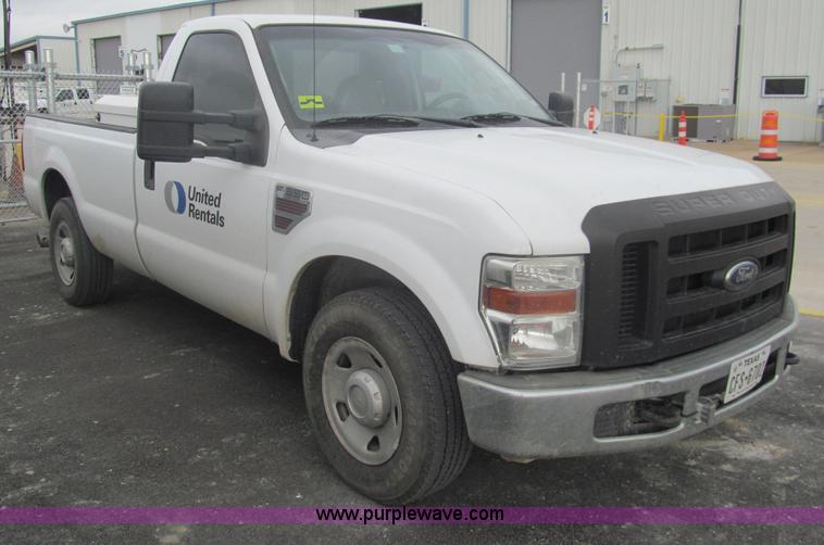 image for item G9563 2008 Ford F350 Super Duty XL pickup truck