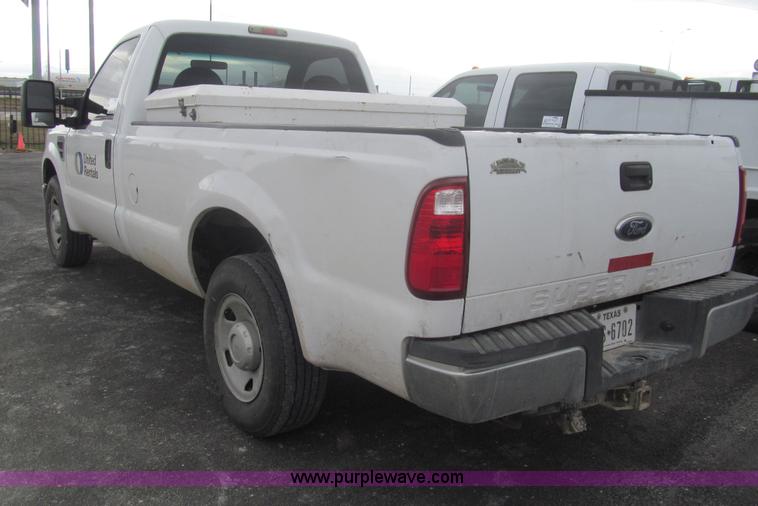image for item G9563 2008 Ford F350 Super Duty XL pickup truck