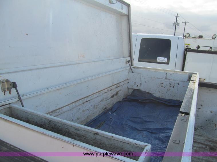 image for item G9563 2008 Ford F350 Super Duty XL pickup truck