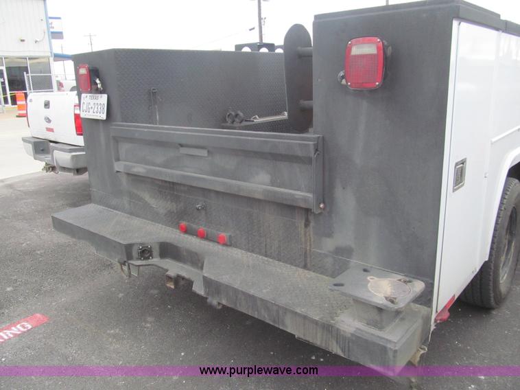 image for item G9564 2007 Ford F350 Super Duty XLT Crew Cab service truck