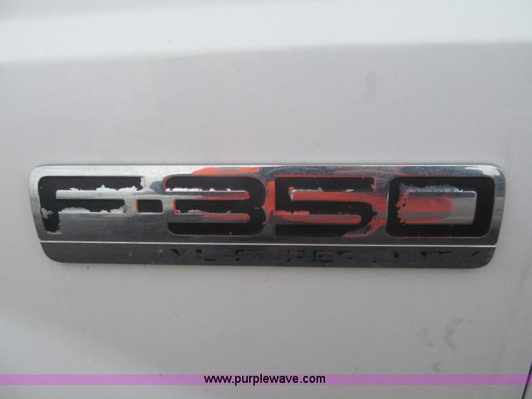 image for item G9564 2007 Ford F350 Super Duty XLT Crew Cab service truck